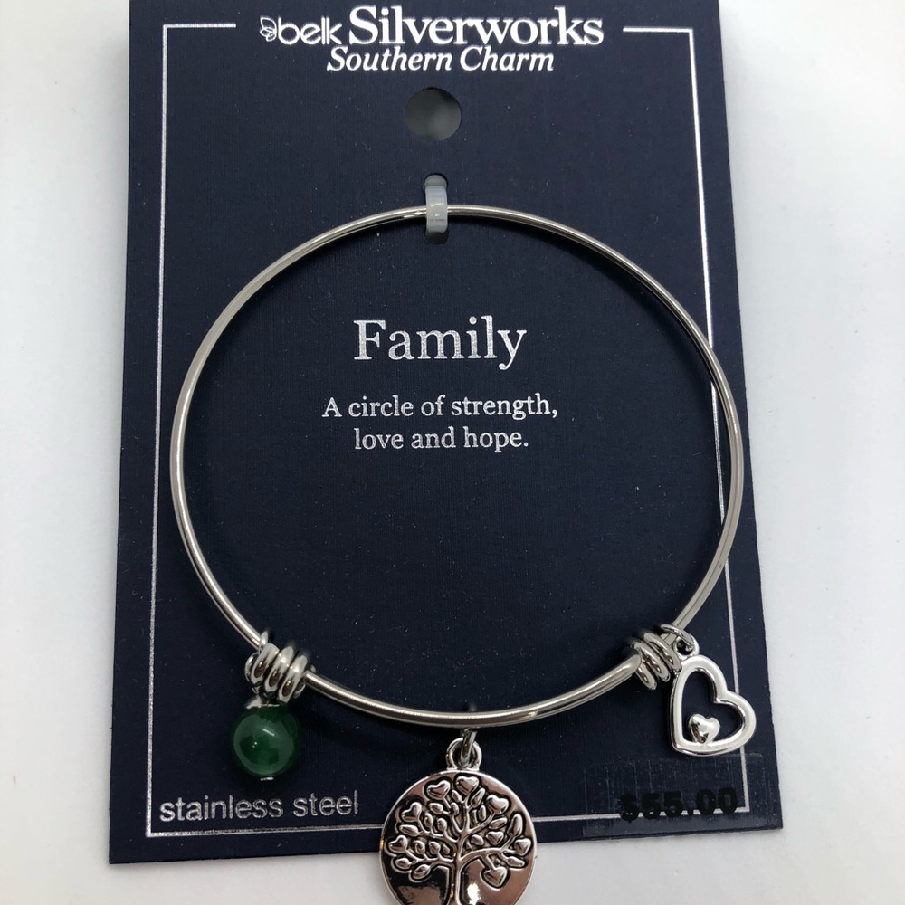 "Family a Circle of Strength Love Hope" Bracelet